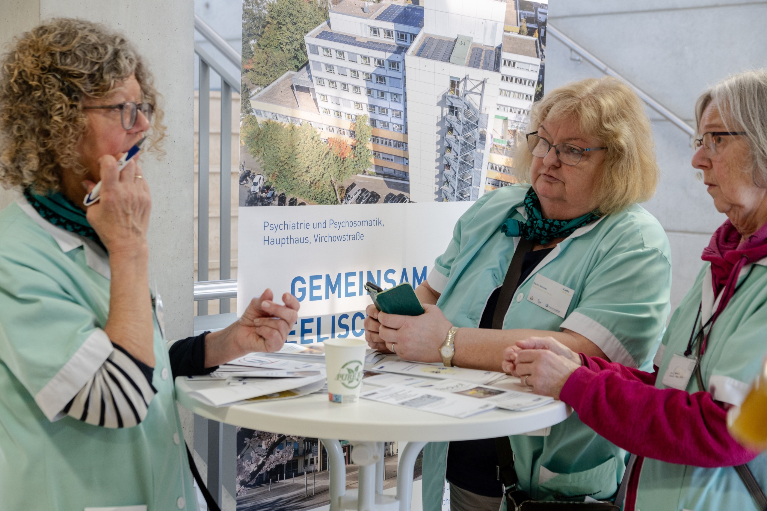 Grüne Damen und Herren - Titelbild
